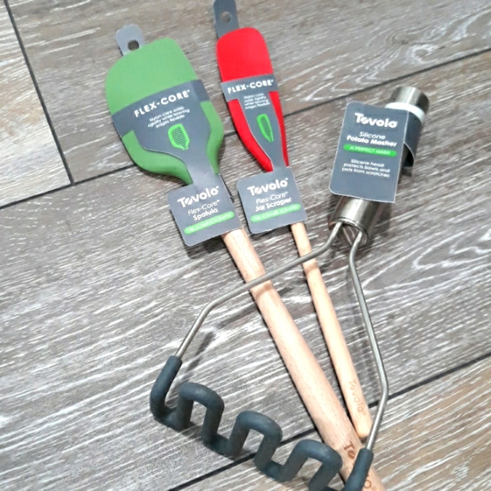 Tovolo 2 spatulas and one potato masher. NWT